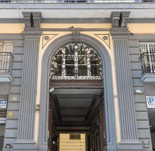 Cuorenapoletano Διαμέρισμα *